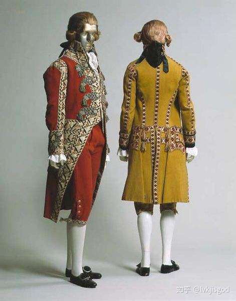 可以来这个,17世纪末18世纪初的欧洲贵族男装,咱们男生也是很精致的