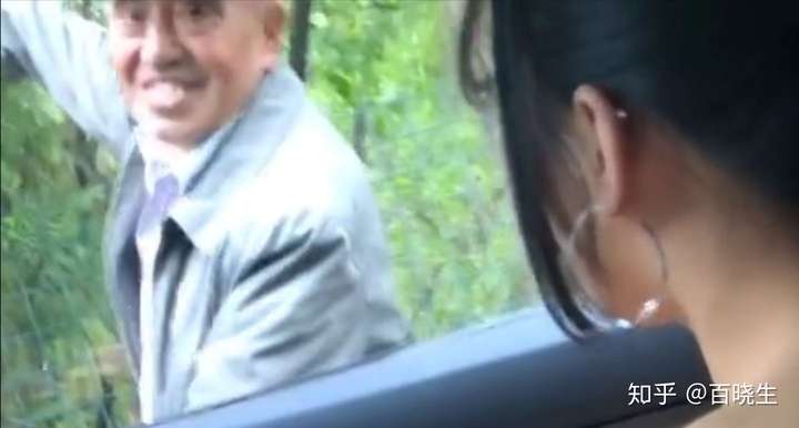 如何看待西安裸舞浆果儿事件后续,幕后拍摄者被抓?