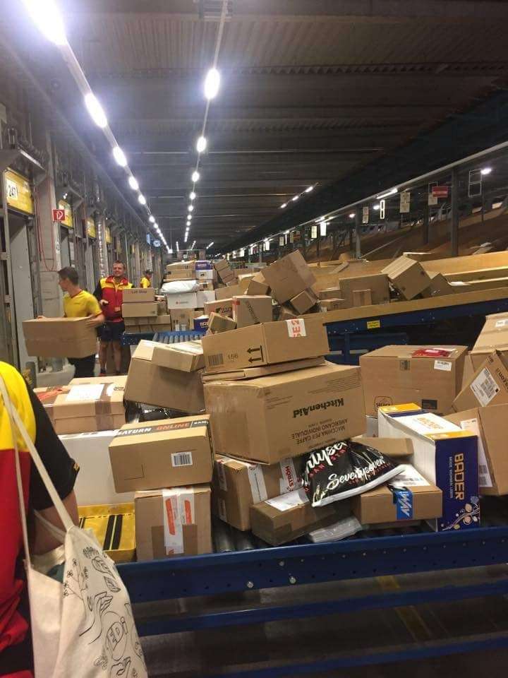 关于快递员和快递公司,有哪些趣事?