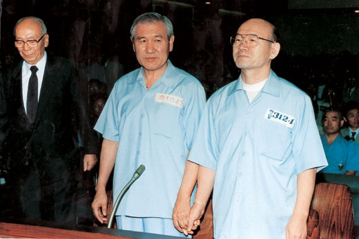 如何看待韩国前总统卢泰愚去世?该如何评价他的一生?