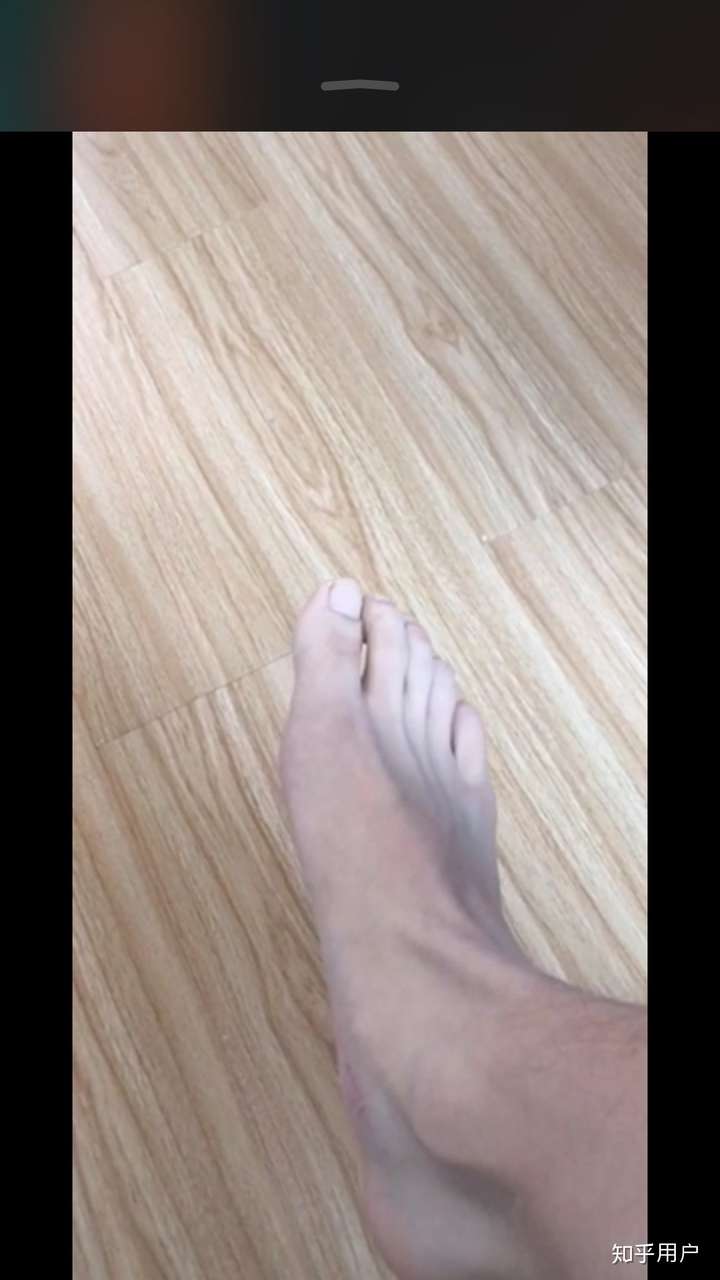 有没有好看的男生瘦脚看看?