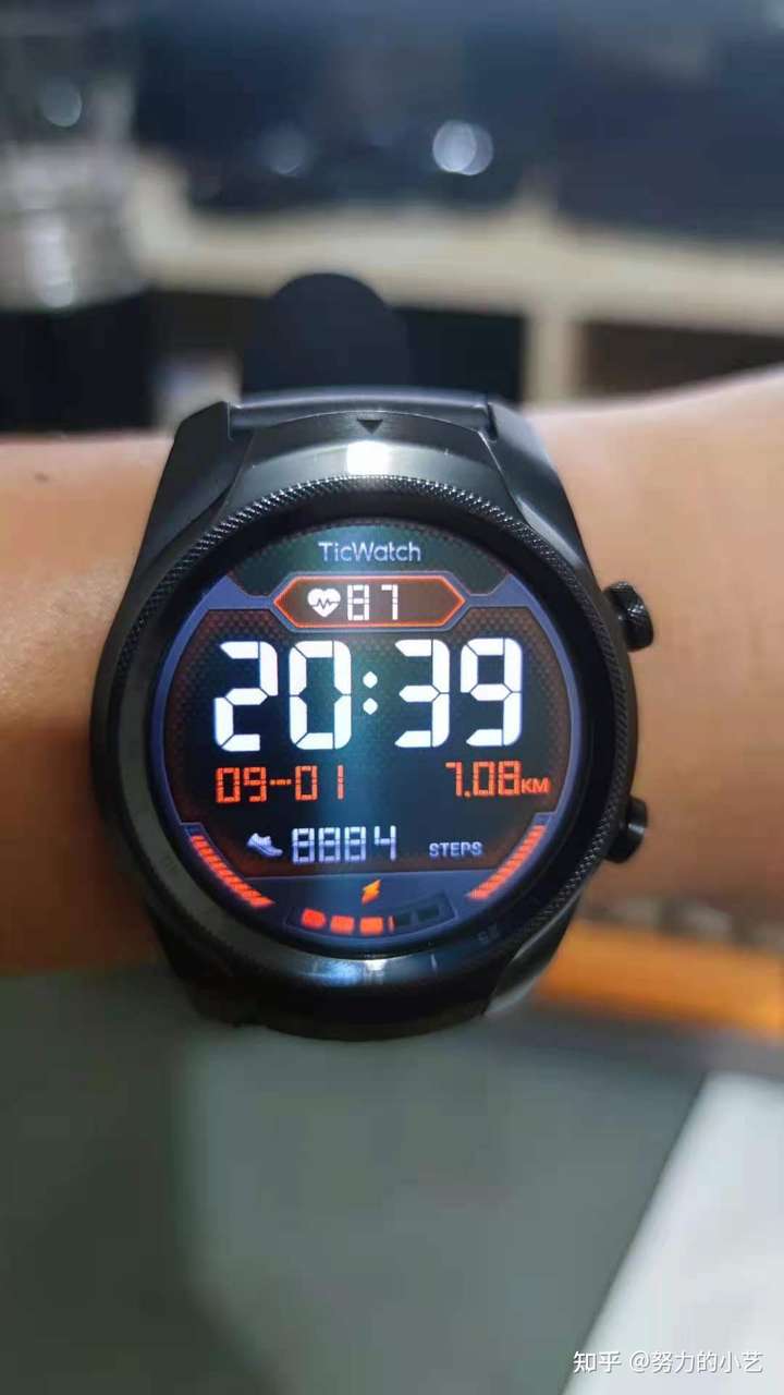 华为watch gt2和 ticwatch pro2020 4g版选哪个?