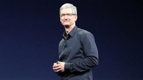 苹果 CEO 蒂姆·库克在新 iPad 发布会上穿的