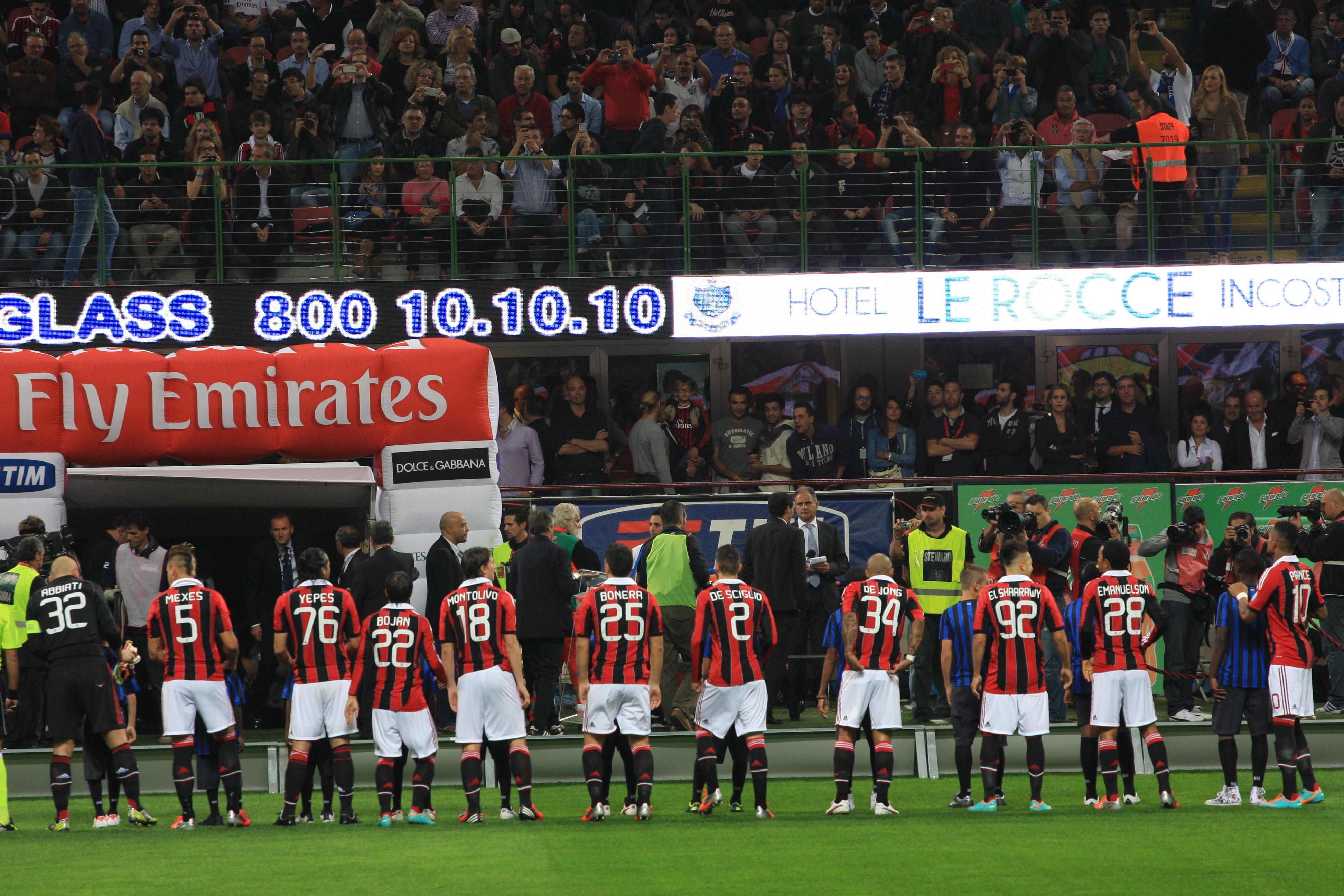 在现场观看足球五大联赛或国际 A 级赛事是一