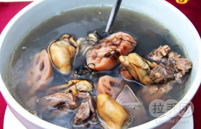 先介绍 主菜 1,发菜蚝豉汤 2,焖猪手