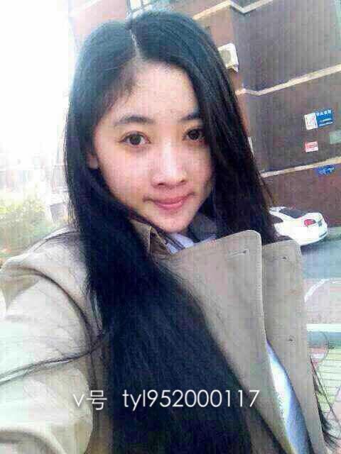 我很喜欢吃辣 但很容易长痘 一吃火锅之类的就