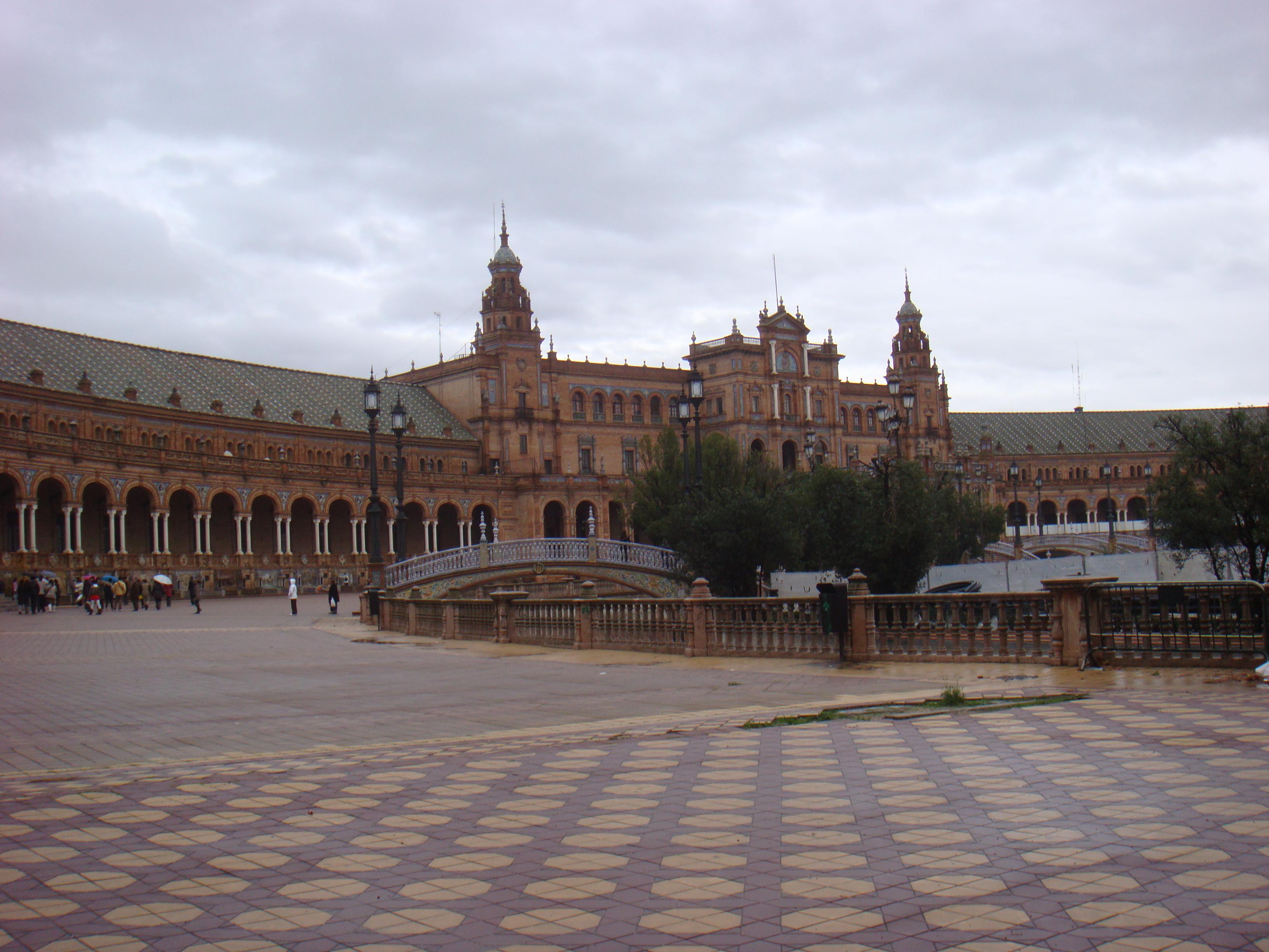 西班牙旅游最值得去的五个地方或城市有哪些?