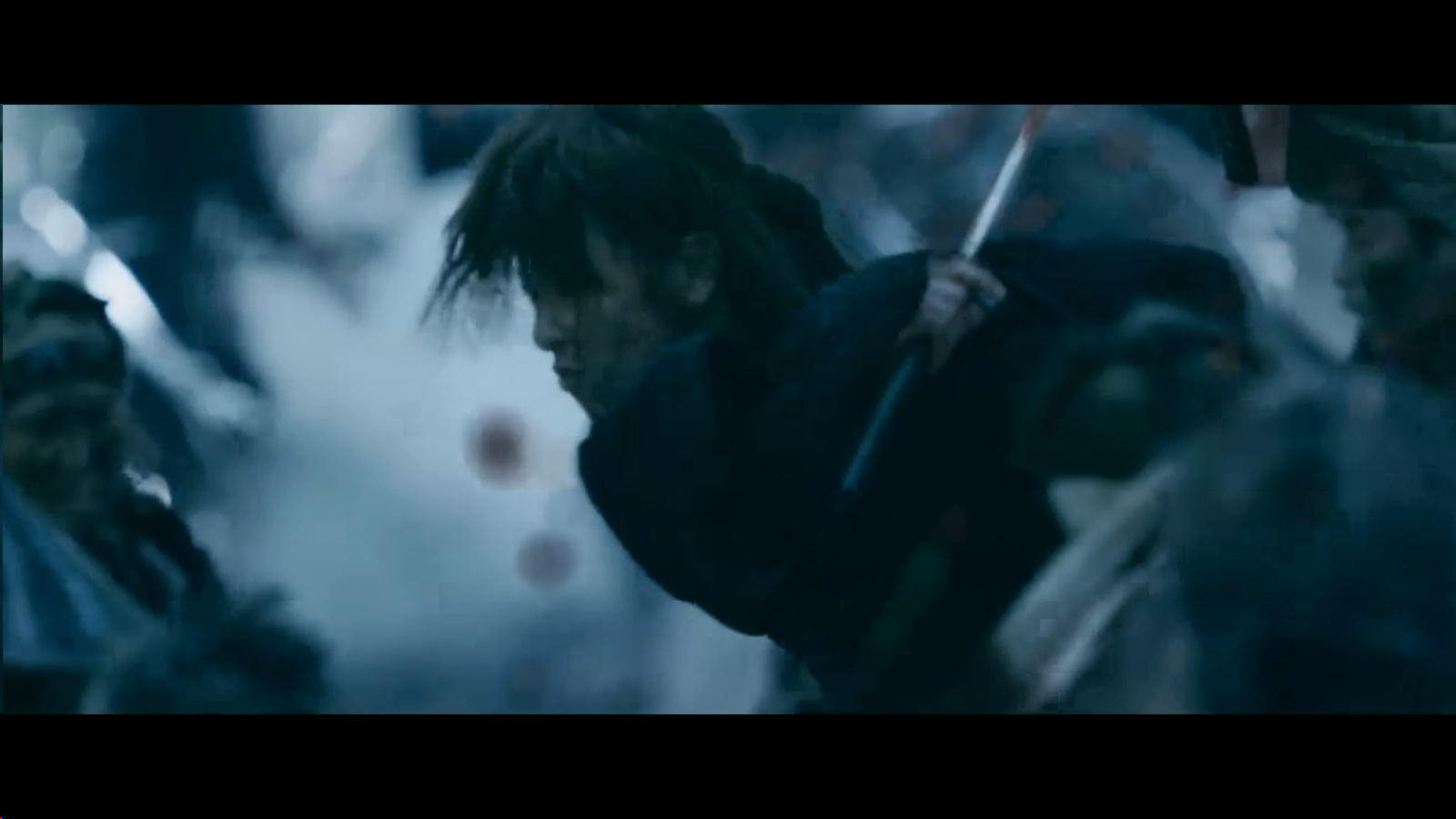 如何评价《浪客剑心》真人版三部曲的剑术动作场面?