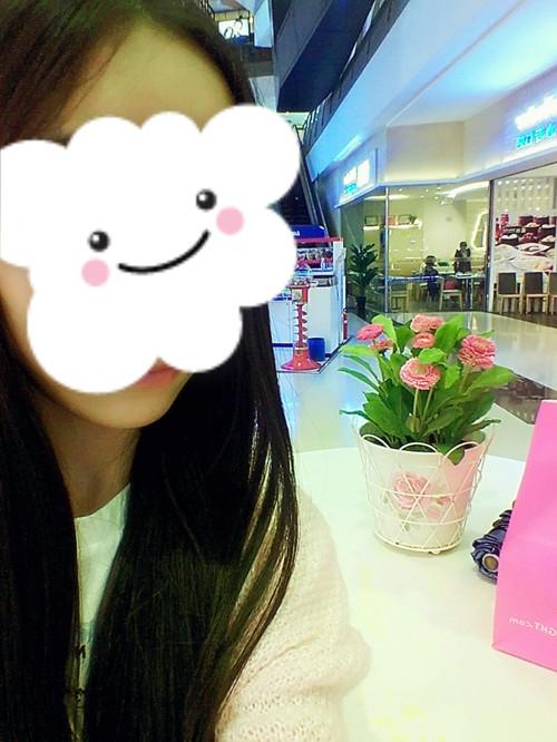 毕业了想去做个发型让<em>头发</em>披下来好看,但是我