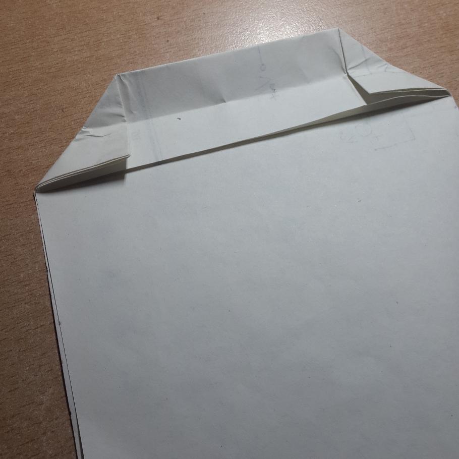 仅用一张纸就折叠出纸袋的方法?