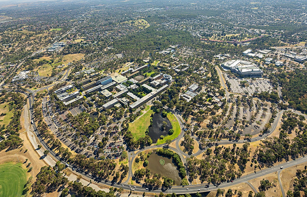 拉筹伯大学(la trobe, 乐卓博) – 澳洲最大的大学了解一下