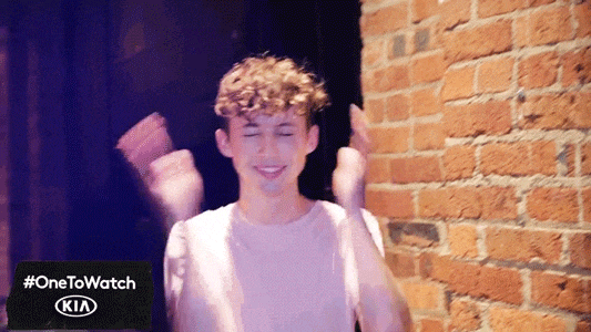 首推李霄云,再来推一下曾轶可,窦靖童和00后的陈雪凝,然后韩国的一个