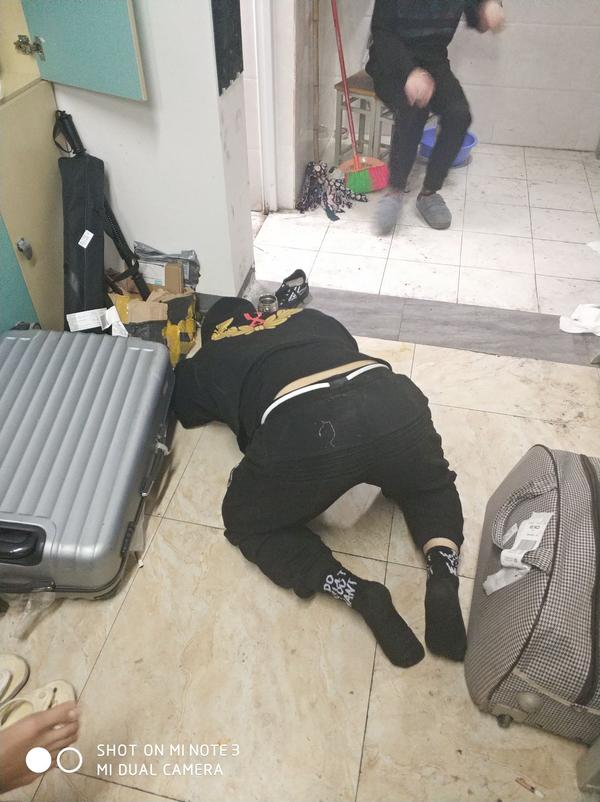 你见过最搞笑的耍酒疯是…什么样?