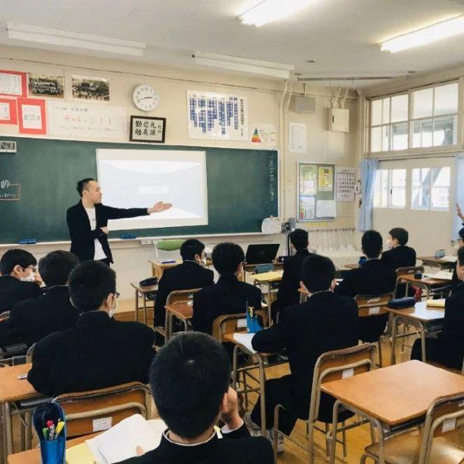 日本中学问卷调查我们真的没有手机