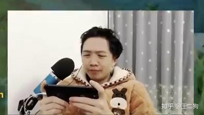 如何看待虎牙崛起的午夜主播吕德华?