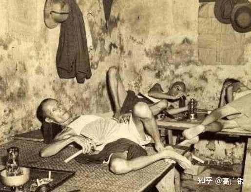 日本侵华这么多年利用一项工具企图灭我族类