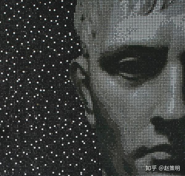 渐变颜色的马赛克形成的立体人物脸谱