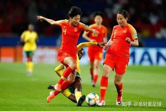 随后便来到了今年四月份的中韩女足两回合奥预赛附加赛,老将娄佳惠