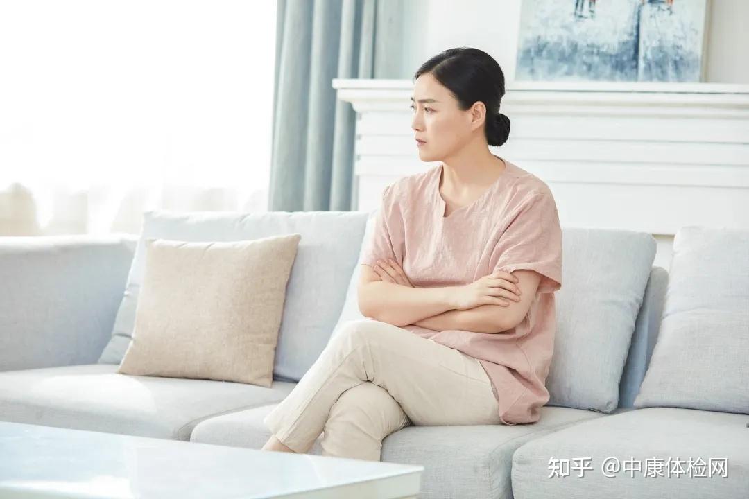 为什么更年期女性比男性更难熬做好3件事会变开心40岁以上的赶紧看看