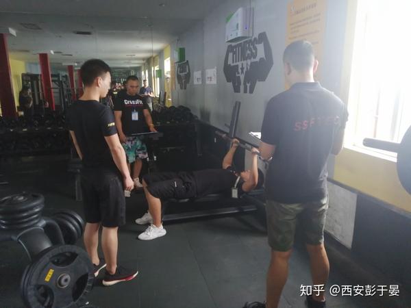 高中生做私人教练怎么样