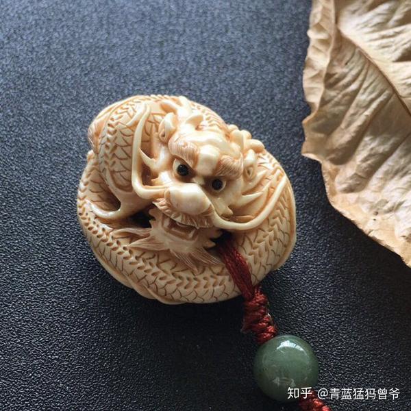 这种猛犸牙雕文玩,知道的人不多,但玩过的就爱不释手