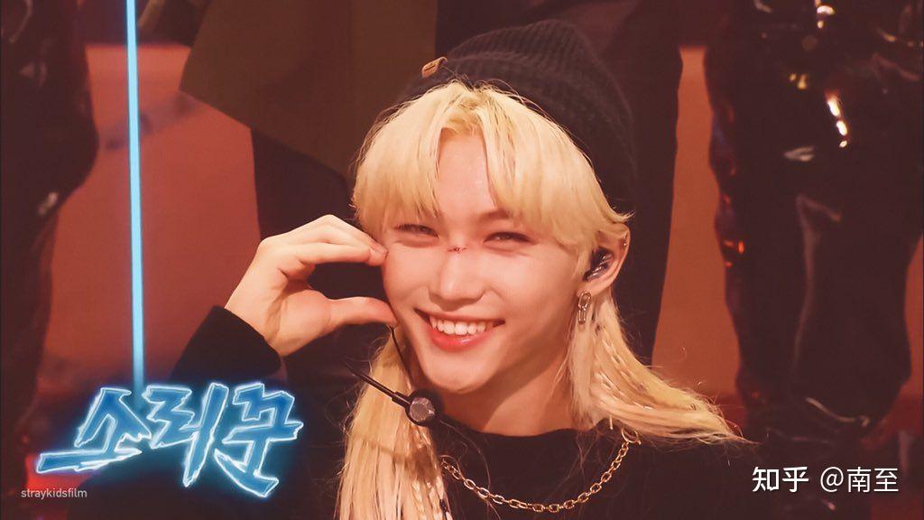 stray kids李龙馥,straykids方灿 straykids的felix李龙馥值得粉吗