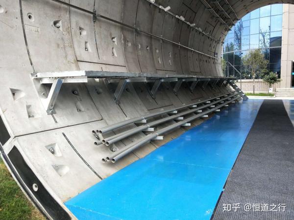 地铁区间疏散平台建筑专用材料是什么