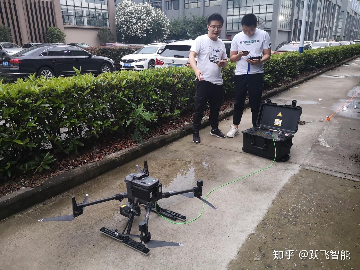 dji m300无人机系留系统特点