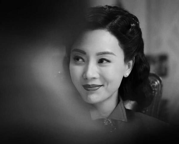 顺便po一下陈佳影美图~ 有人看就继续更啦