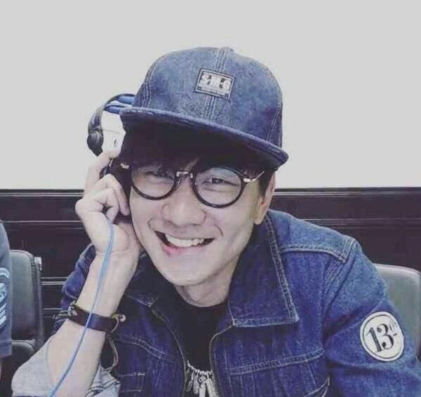 林俊杰有哪些适合做头像的图片?