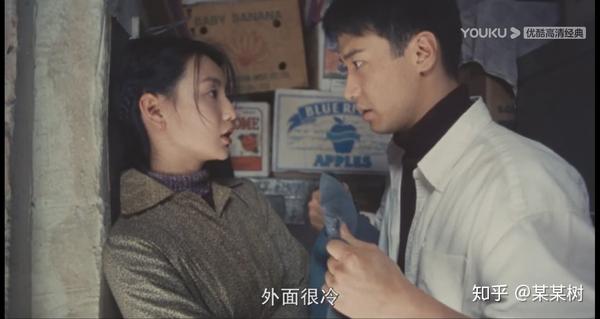 米色=李翘.