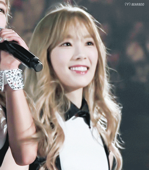 有哪些惊艳你的女子偶像动图(gif)?