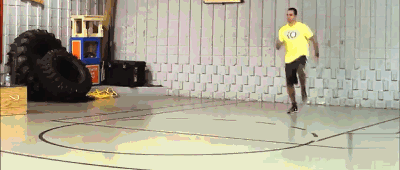 篮球教学-增强弹跳力训练方法,离扣篮更进一步