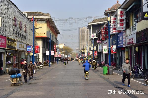 河南安阳北大街 城市中心的风景 藏着一座重建的钟楼