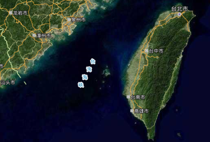 台湾海峡,沟通东海与南海 @图片截取自天地图 www.tianditu.gov.cn