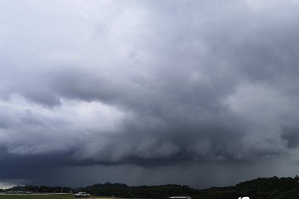 广东今日高温加雷雨天气闷热 明后天珠三角等地局部暴雨