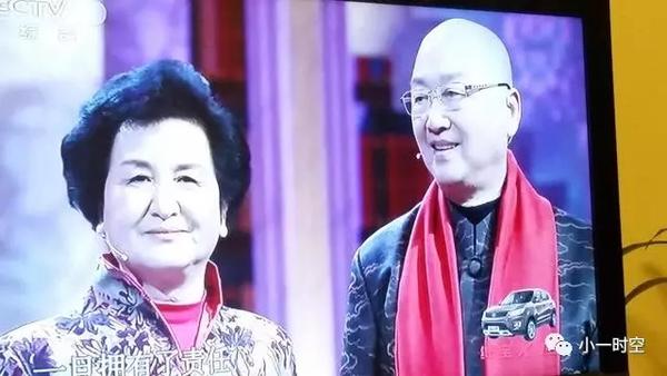唐国妹对丈夫的这种不离不弃的陪伴,不正是爱情中最长情的告白吗!