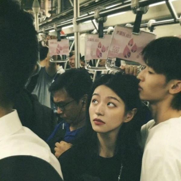 无水印港风头像分享一组呀