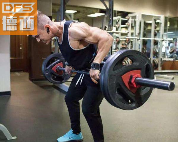 四个健身动作让你的肩部线条更加完美