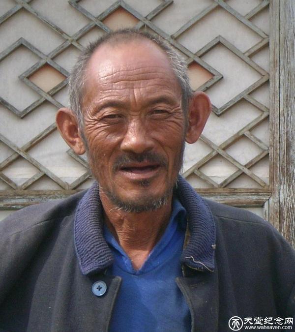 眉毛之间一道悬针纹,要怎么消除呢?