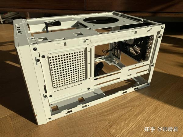 卧式itx机箱,扩展性无敌的银欣sg14装机评测