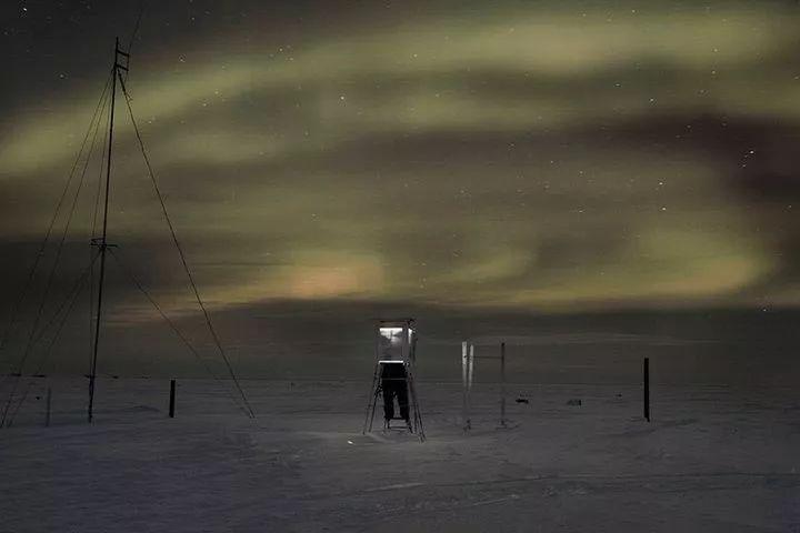 一人一屋,在北极独自生活18年,网友:其实我比他更孤独