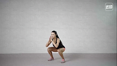 腹部训练动作较多,基本以卷腹为原型,强调上腹部和下腹不还