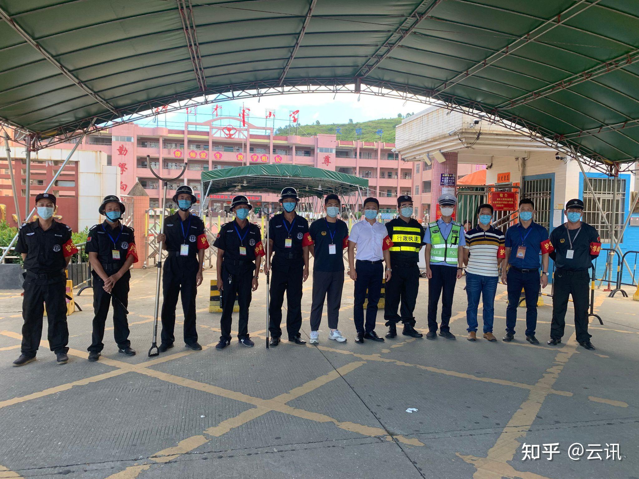 度过了漫长的暑假,9月1日上午,海丰县梅陇镇中心小学的同学们满怀喜悦