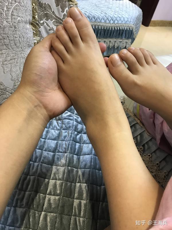 女孩子有一双好看的脚(不是腿)是一种什么样的体验?