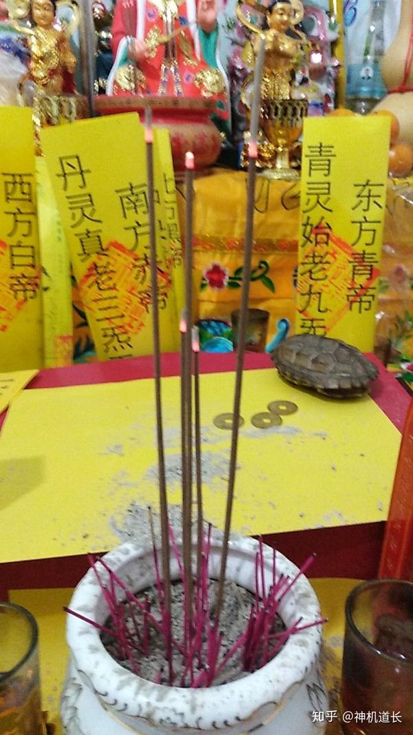 烧香拜神如何看香火