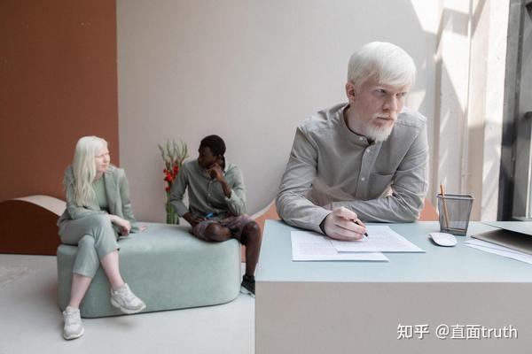 《思考的本质》向我们阐释了:为什么思考力如此重要