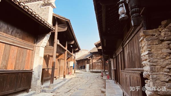 梵净山下寨英古镇六百多年历史的徽派古建筑群