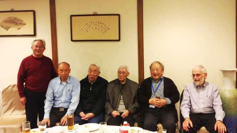  div>从左至右各位先生,潘悟云,李壬癸,孙宏开,郑张尚芳,戴庆夏,马提