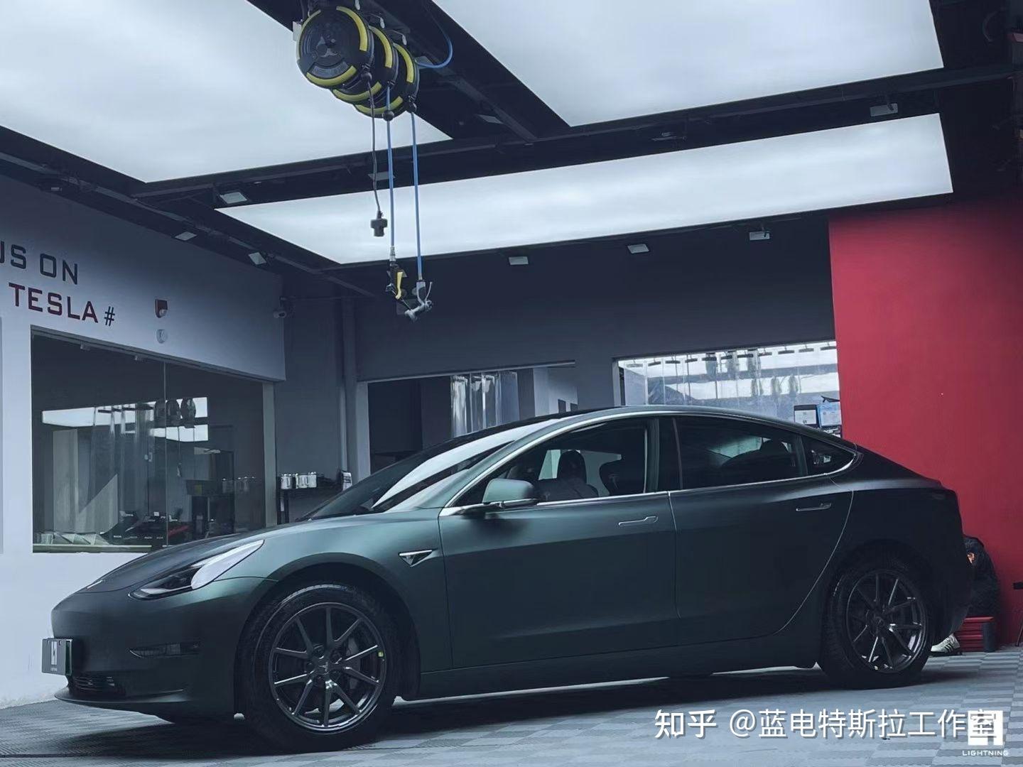 高贵系列代表色model37015超哑墨绿作业蓝迹汽车工作室  值得您的